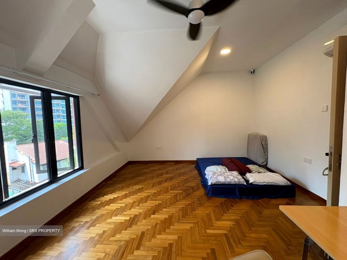 English Villas (D16), Semi-Detached #613350551